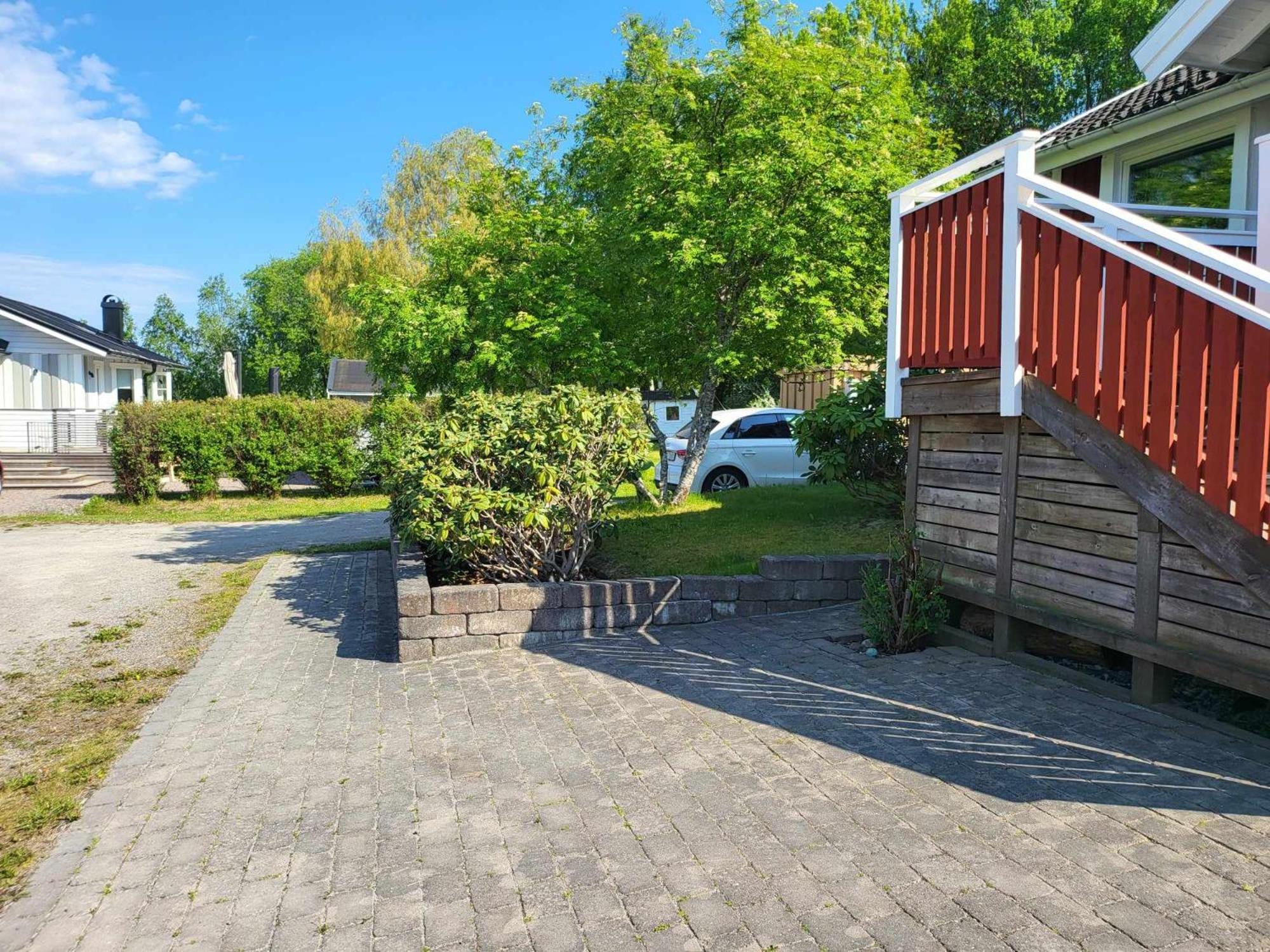 Minihus Med Stor Traedgardstomt Naera Golf Och Hav Villa Trosa Eksteriør billede